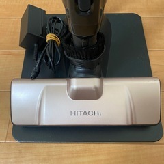 コードレスクリーナー HITACHI  日立　 PV-BH4000H  掃除機　 シャンパンゴールド　 充電式掃除機の画像