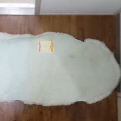 ムートン製マットの画像