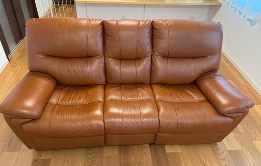 直接取引可　ヤマダオリジナル電動リクライニングソファ　ライトブラウン　3人掛け