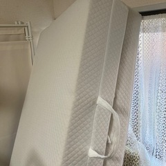 階下に降ろせる方に差し上げます！折り畳みすのこベッド(&折り畳みマット)の画像