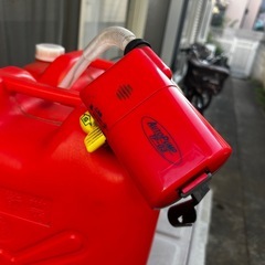 石油タンク4点セットの画像