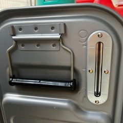 石油タンク4点セットの画像