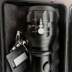 軍用っぽいライトの画像