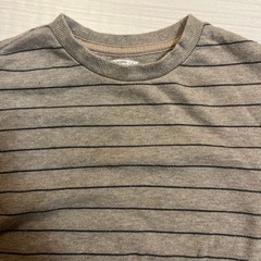 120cm 男の子　薄手のスウェット　ベージュの画像