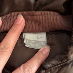 NIKE ベストの画像