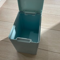 ダストボックスの画像