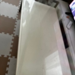 ニトリ 
ガラステーブルの画像