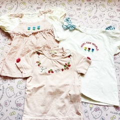 子供服　90サイズ　１０点　2000円　リボン柄　ねこやいちごなどの画像