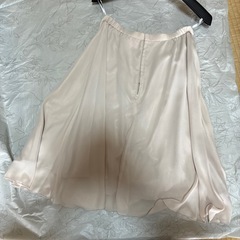 スカートスーツの画像