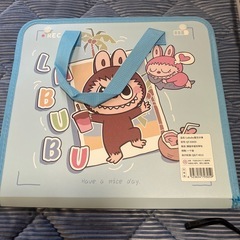 ラブブ持ち運びファイルケース
の画像