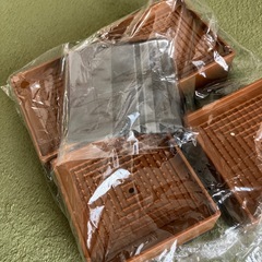 かさ上げ　高さ調整 机 こたつ角足 継ぎ足し テーブル 高さ調節 ベッド 座椅子 ソファ の 脚 を 高く する 便利グッズ (ブラウン, 高さ4cmの画像