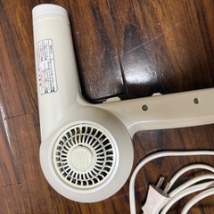 ホワイトドライヤー
の画像