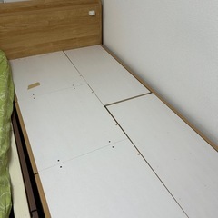 ニトリ　コンセント付 大容量 収納ベッド　シングルサイズの画像