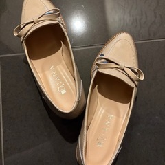 DIANA ダイアナ ほぼ新品 リボン ローファーの画像