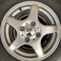 (引き取り完了)スタッドレス
タイヤの画像