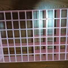 仕切り収納ケース　の画像