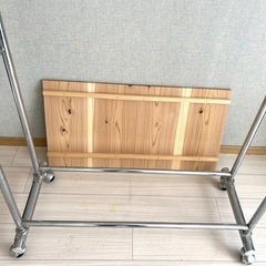 【無料】ハンガーラック（キャスター付き・木製棚カスタム）の画像