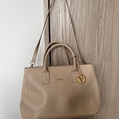 FURLA バッグの画像