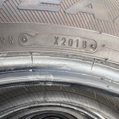 グッドイヤーアイスナビ6 195/65R15 4本セットバリ山の画像