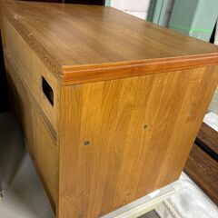 木目棚（キャビネット）の画像