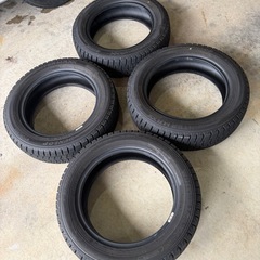 165/65R15ダンロップスタッドレスの画像