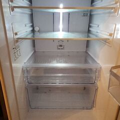 【東京都世田谷区12月1日あたりで引き取り限定】SHARP 洗濯機 の画像