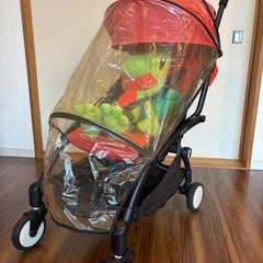 ベビーカーYOYO（STOKKE)レインカバー付きの画像