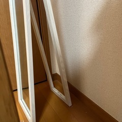 スタンド鏡の画像
