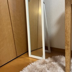 スタンド鏡の画像