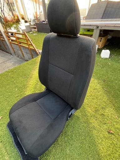 ハイエース　運転席シート　S-GL 美品