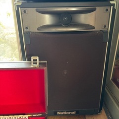 Nationalのカラオケ機とスピーカー、カセットテープのセットの画像