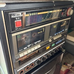 Nationalのカラオケ機とスピーカー、カセットテープのセットの画像