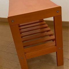 天然木スツールの画像