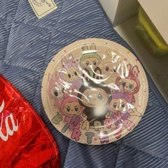 風船と紙皿の画像