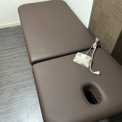 エステサロンベッド(大きめ)電動