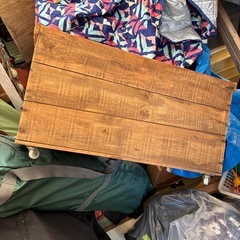 木のカートの画像