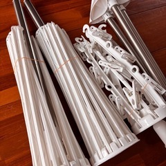 折りたたみ物干しスタンドの画像