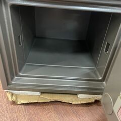 リサイクルショップどりーむ天保山店　No4891 耐火金庫　４１ｃｍ×４０ｃｍ×３６ｃｍ　skysafe 　あったら便利♪の画像