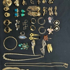 イミテーション　アクセサリー　買取してます！の画像