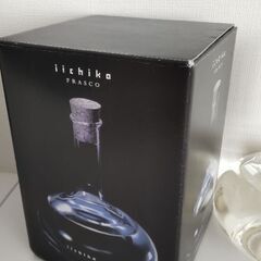 いいちこ　フラスコ　焼酎の画像