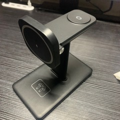 iphone AppleWatch airpods 充電器の画像