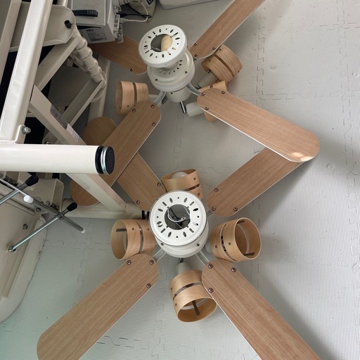 シーリングファンライト、リモコン付、２個SET