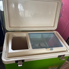 魚釣りがお好きな方に！昭和レトロ　ダイワ　クーラーボックスの画像