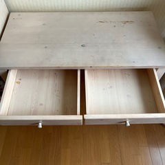 【自宅まで引き取れる方】デスクの画像