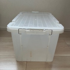 プラスチック製収納ボックスの画像