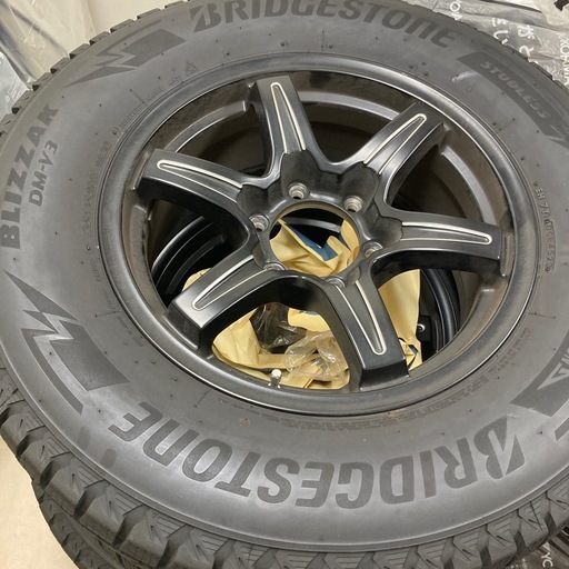 プラド　スタッドレスアルミ４本セット