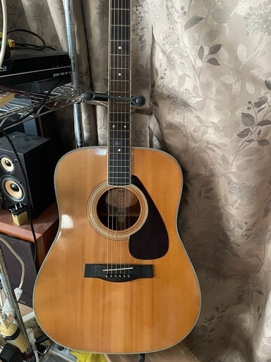 中古ギターYAMAHA FG-201
