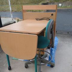 学習机・イスの画像