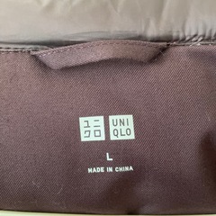 ユニクロのハイブリッドダウンショートコートの画像