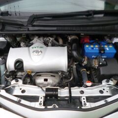 利息、手数料等一切なしの自社ローン対応。H２８ヴィッツ１３Ｆ　ナビ　ＥＴＣ　Ｂカメラ　ディーラー車　実質ワンオーナー　走行２７１００キロ。の画像